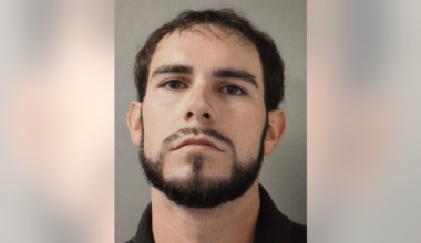 Harris County deputy shot; possible suspect fled in patrol car