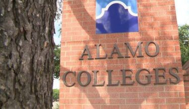 Alamo Colleges delays operations, cancels some classes ahead of storms
