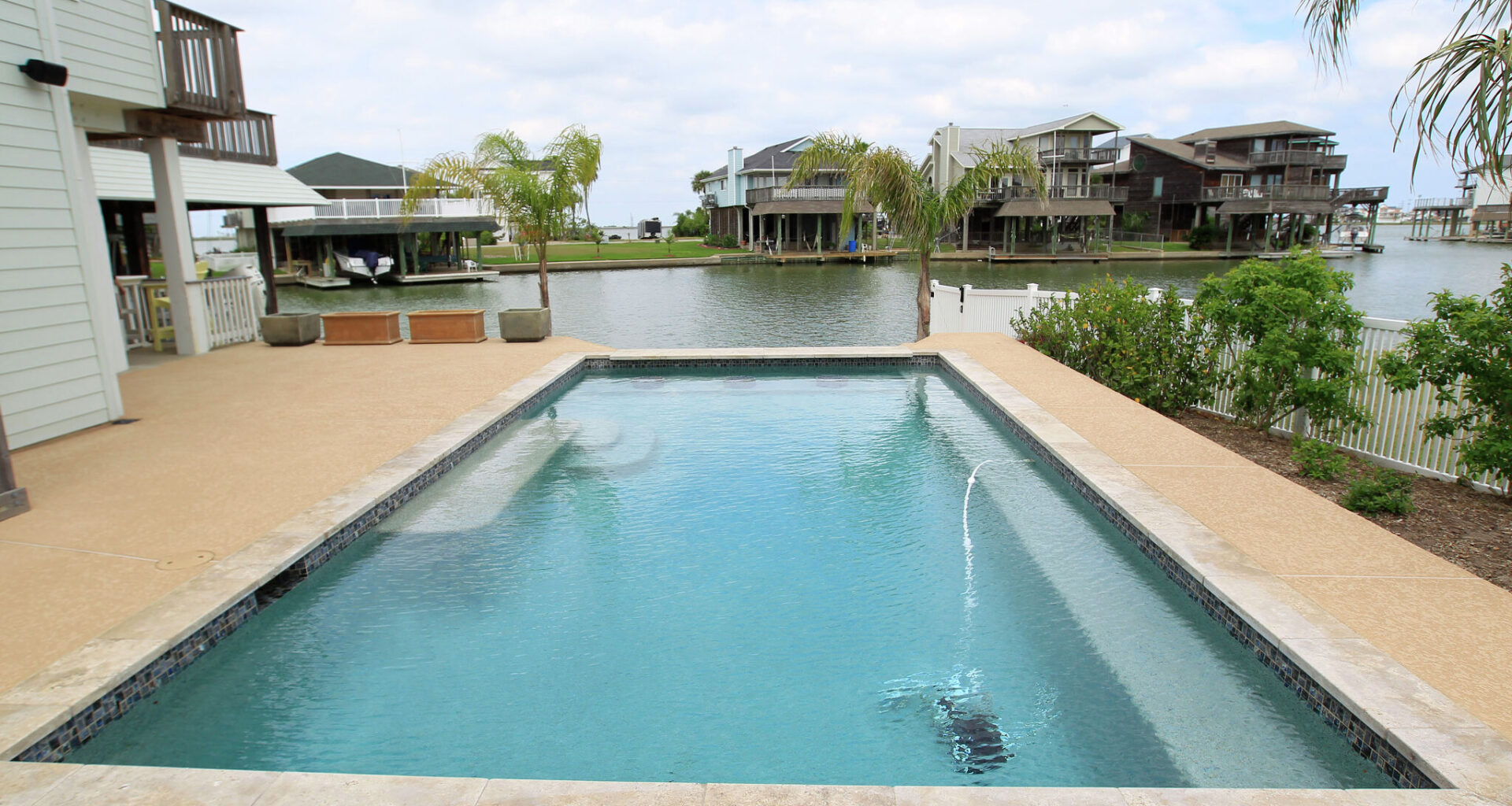 Leslie's Pool Supplies files for bankruptcy in Houston