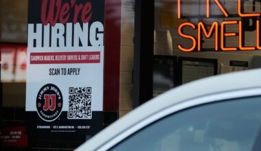 Despite a seemingly solid job market, American confidence in the economy is hard to find