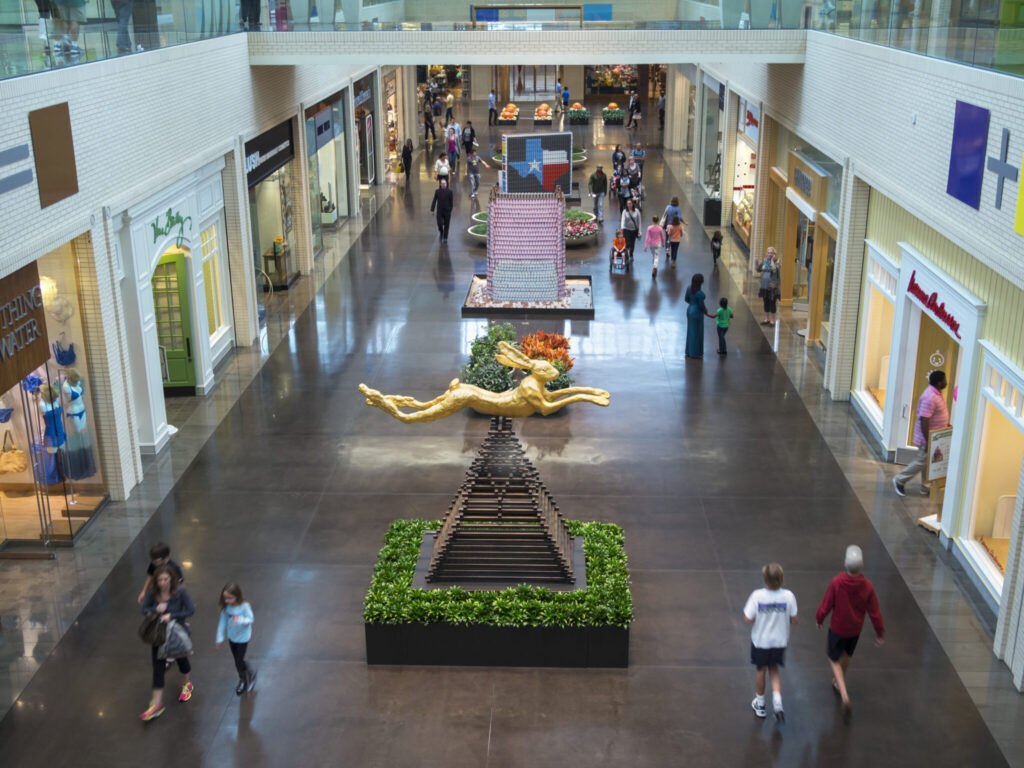 On opens first Dallas store at NorthPark Center