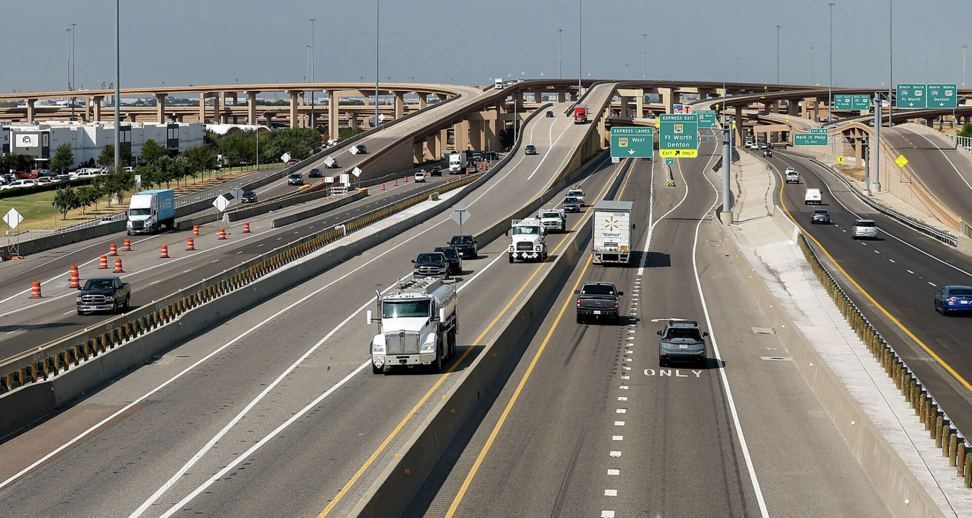 TEXpress has completed construction on its North Tarrant Express (NTE) Capacity Improvement Project, expanding 10 miles of the SH 183/121 (Airport Freeway) and Interstate 820 (Loop 820) highway corridors between Euless and Fort Worth.