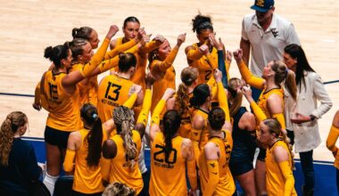 Mountaineers Fall to Houston in Four Sets