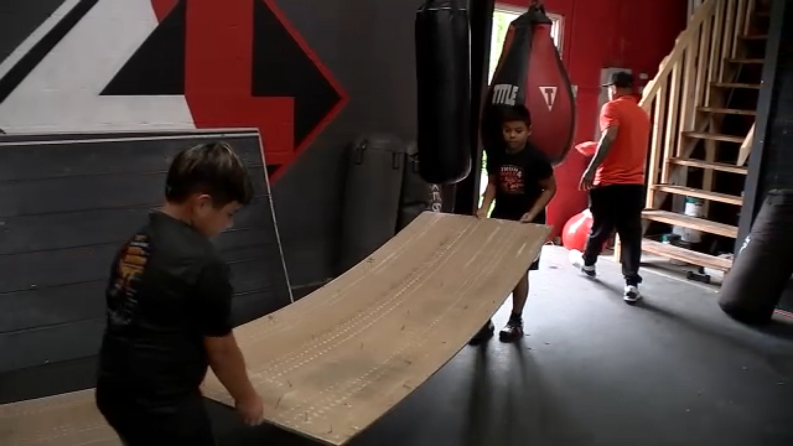 Houston boxing gym to offer youth safe space to get off streets in light of recent teen violence
