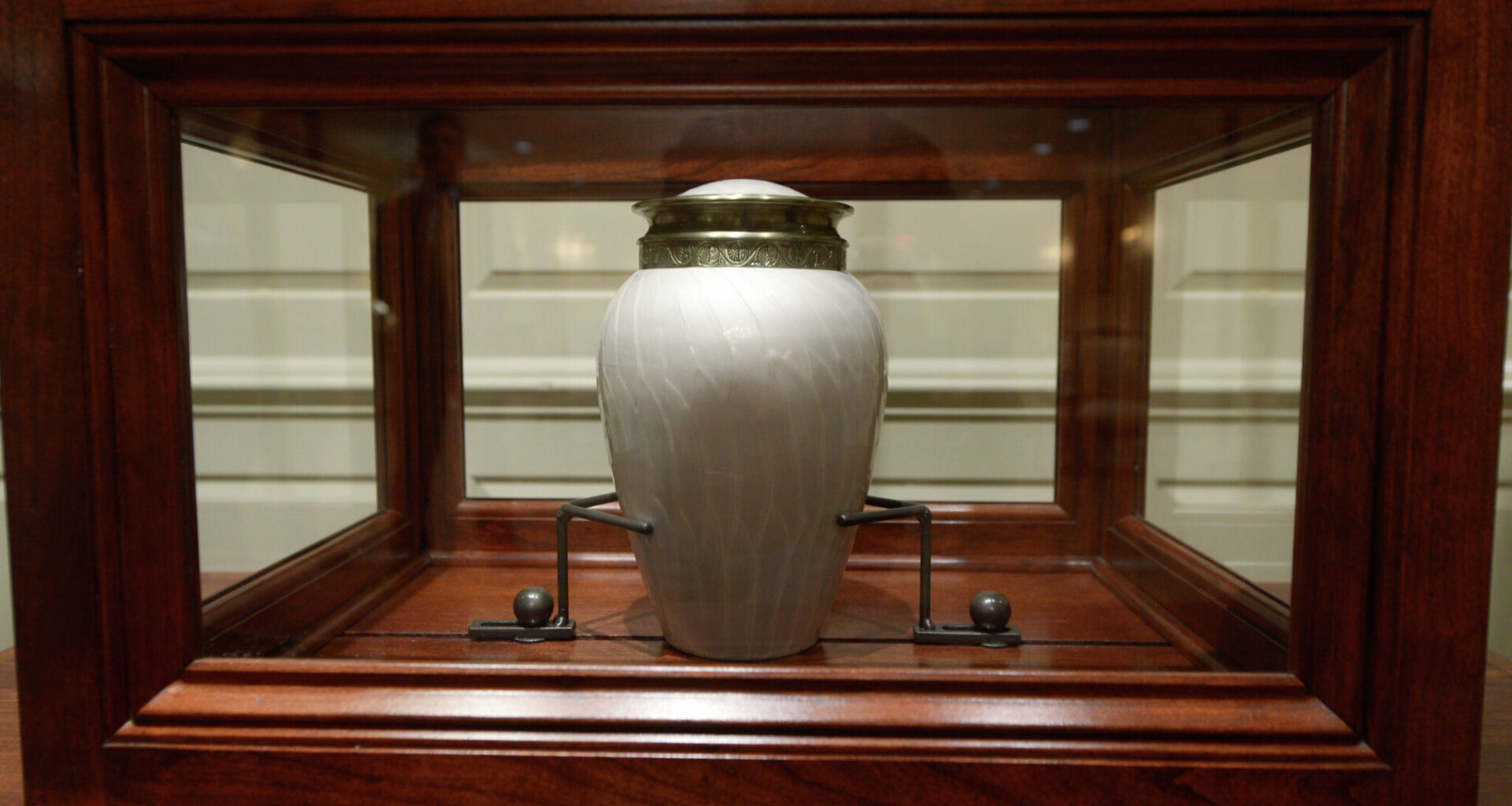 San Antonio court reverses $1M jury award over destroyed urn