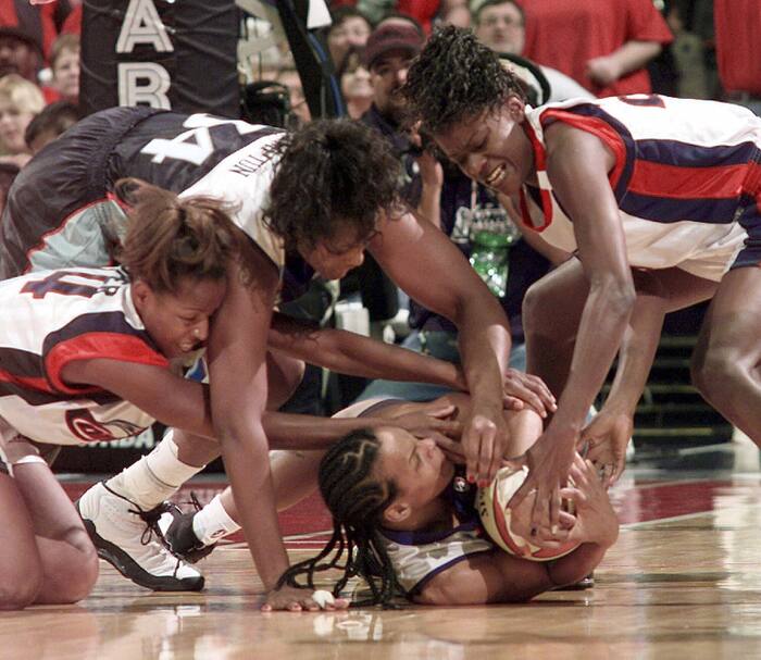 3rd annual Legends of the Ball Inc’s Sneaker Tea: Celebrate Houston hoops legends with a tea party