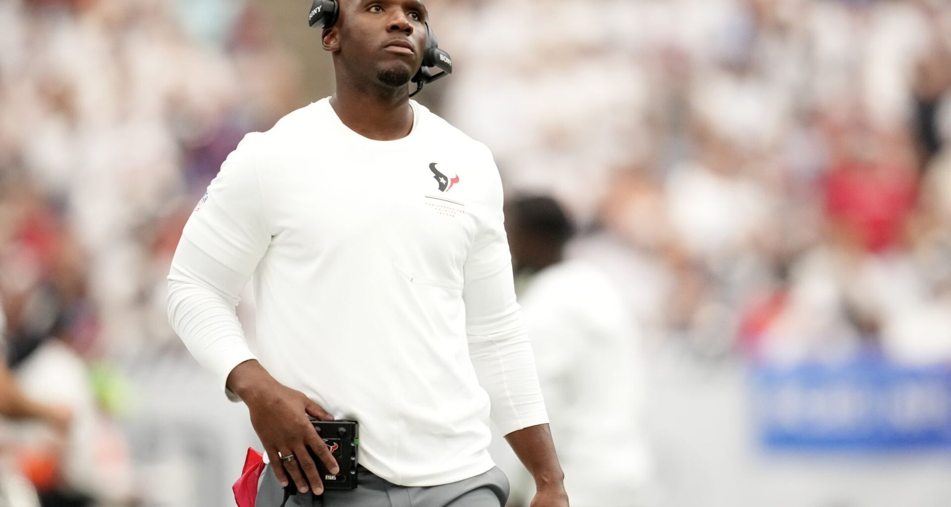 Houston Texans: Will DeMeco Ryans take over play-calling?
