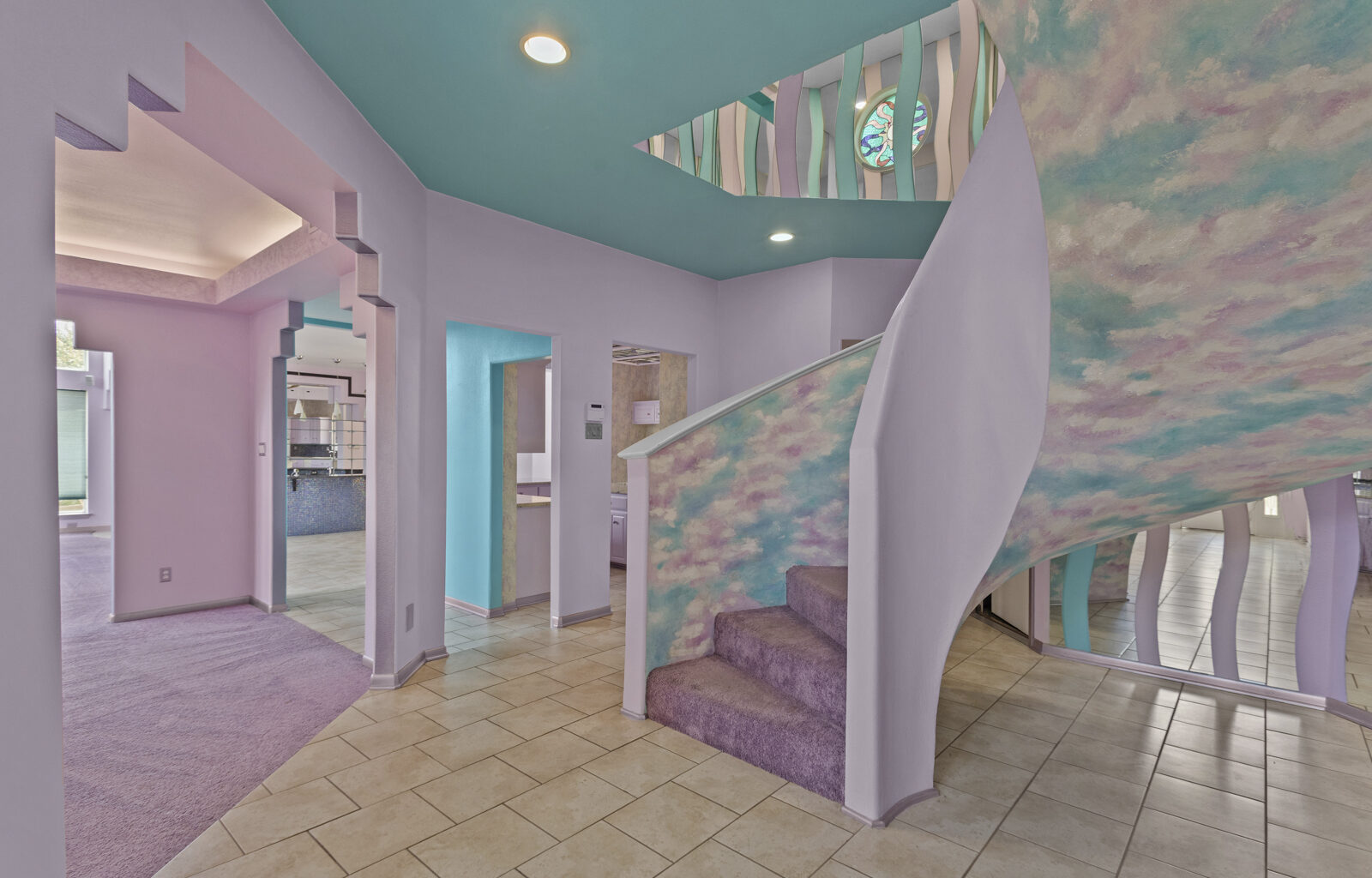 San Antonio 'mermaid house' goes viral for its 'Miami Vice' vibes