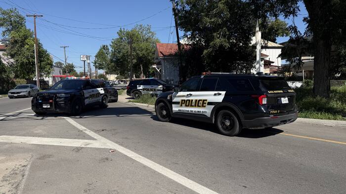 Man hospitalized after stabbing on North Side; Suspect in custody, police say