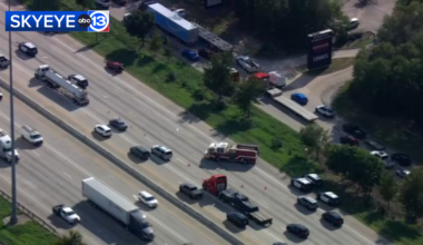 13 Alert Traffic: Deadly crash causes backup on North Freeway at SH-242 near The Woodlands, Conroe PD says
