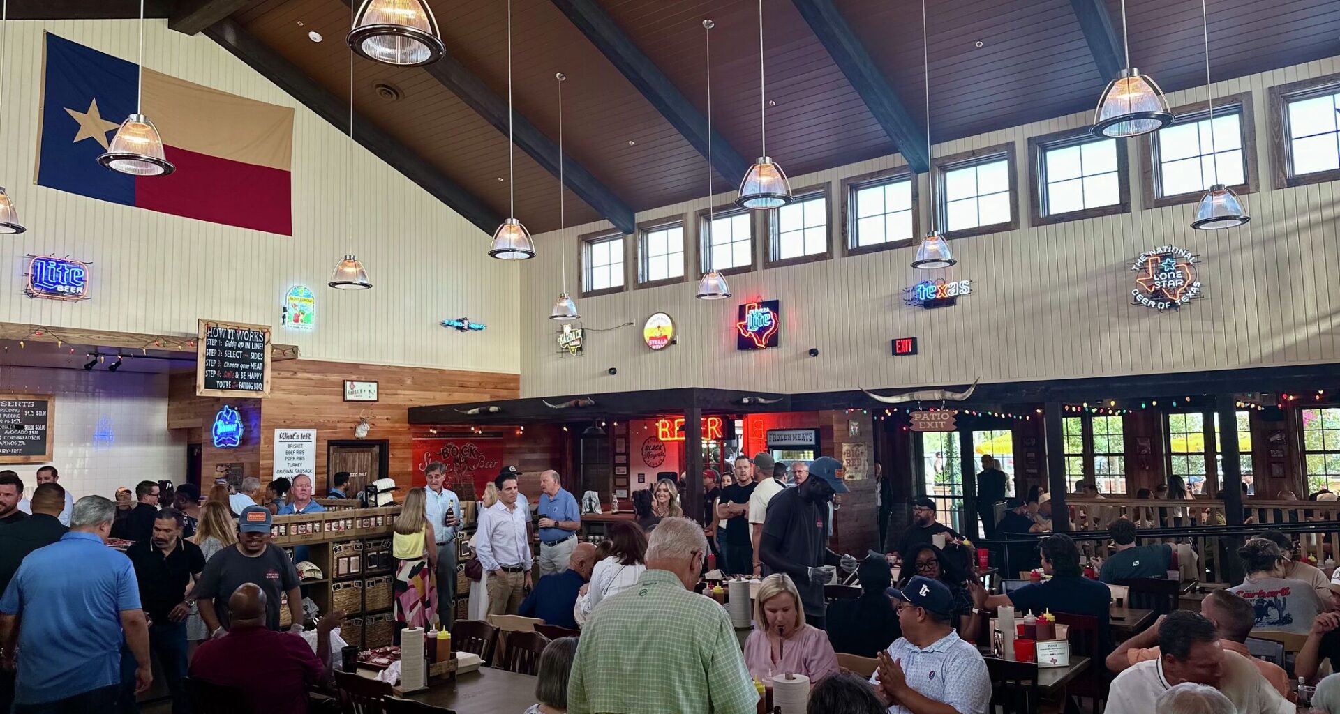 Jason Kelce eats at Terry Black's Barbecue in Houston Heights