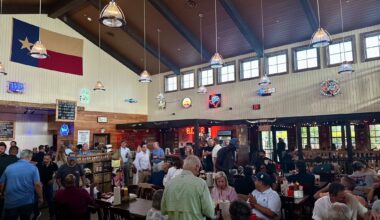 Jason Kelce eats at Terry Black's Barbecue in Houston Heights