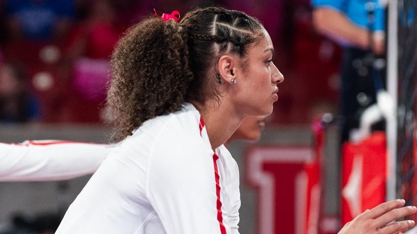 Houston Drops Annual Dig Pink Game to #17 BYU