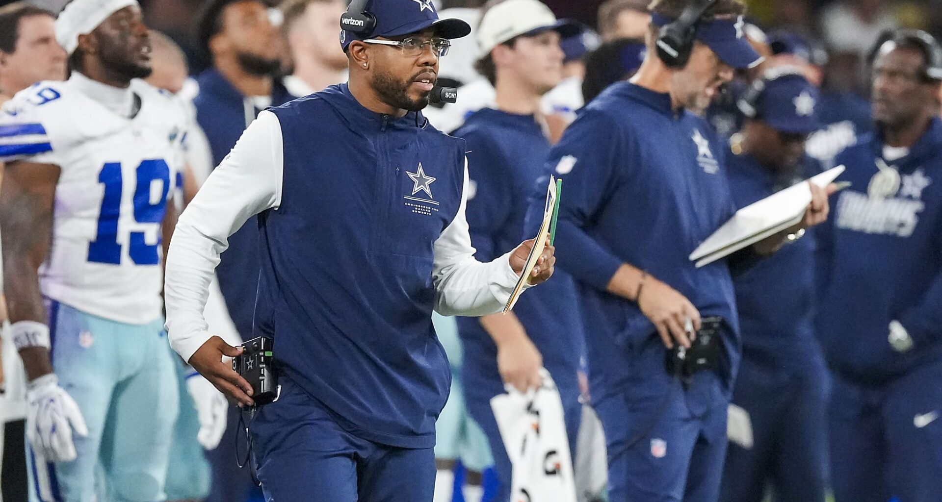 Dallas Cowboys quarterback Dak Prescott (4) leaves the field after an NFL football game against the Tampa Bay Buccaneers at AT&T Stadium, Thursday, Oct. 8, 2026, in Arlington.