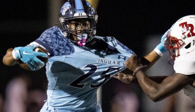 Johnson football stays unbeaten with blowout win over Roosevelt