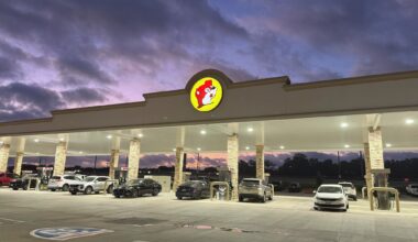 'Dominican Buc-ee's' goes viral, but it has people nervous