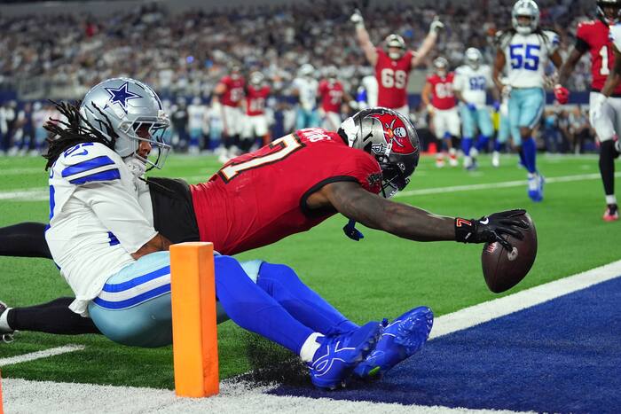 Bucky Irving and rookie QB Jalon Daniels help Bucs beat sloppy Cowboys 24-16 for 1st win of season