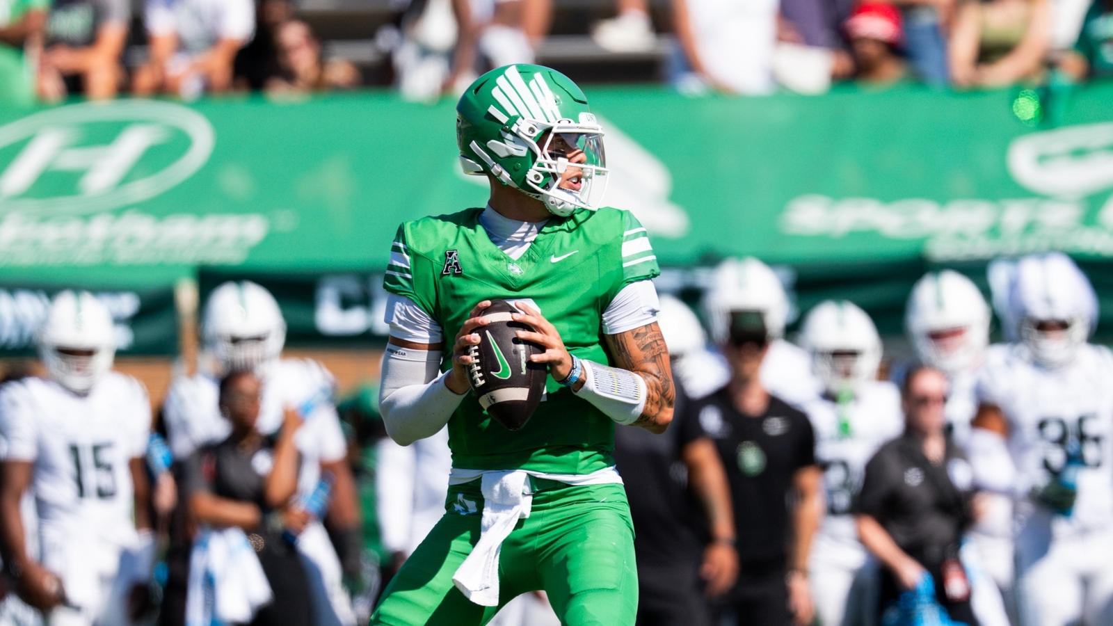 Jackson Throws 5 Touchdowns in Rout of Charlotte