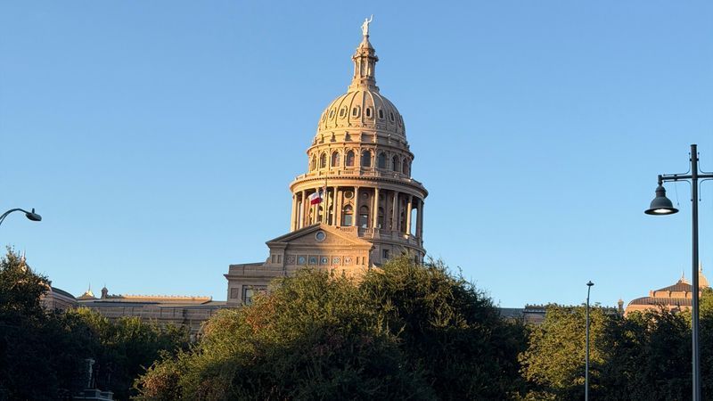 ‘It still haunts me to death,' death row exoneree shares emotional story at Texas Capitol. (CBS Austin/Brenna Gibbons)