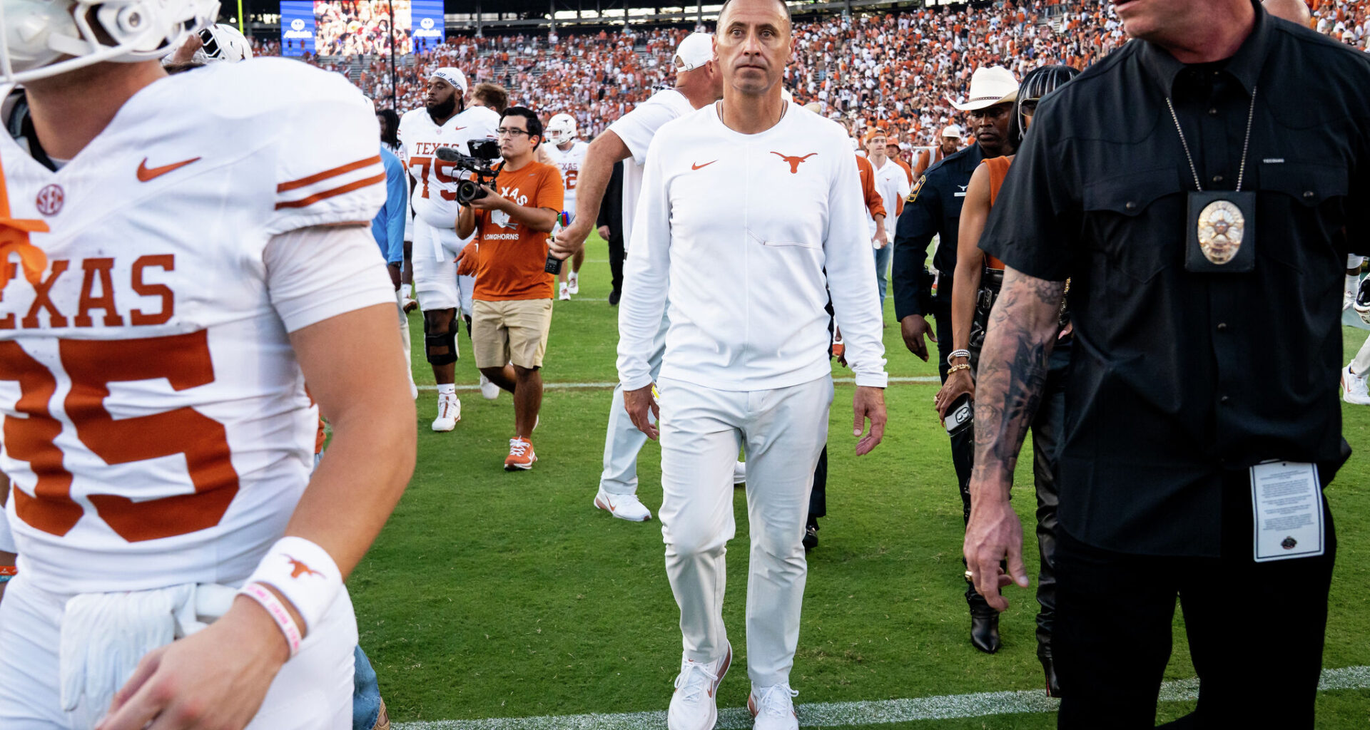 No. 1 Texas football outplayed by Oklahoma in Red River Rivalry loss