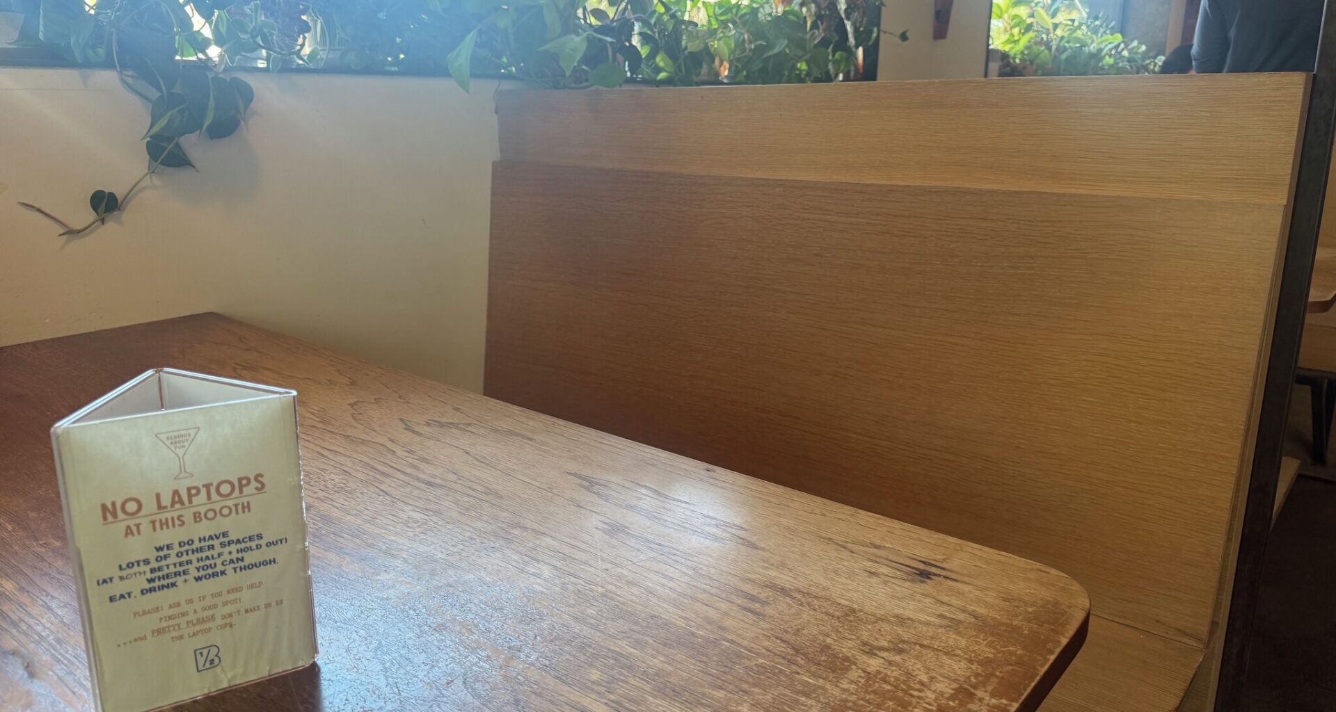Laptop bans at Austin coffee shops prompt mixed reactions