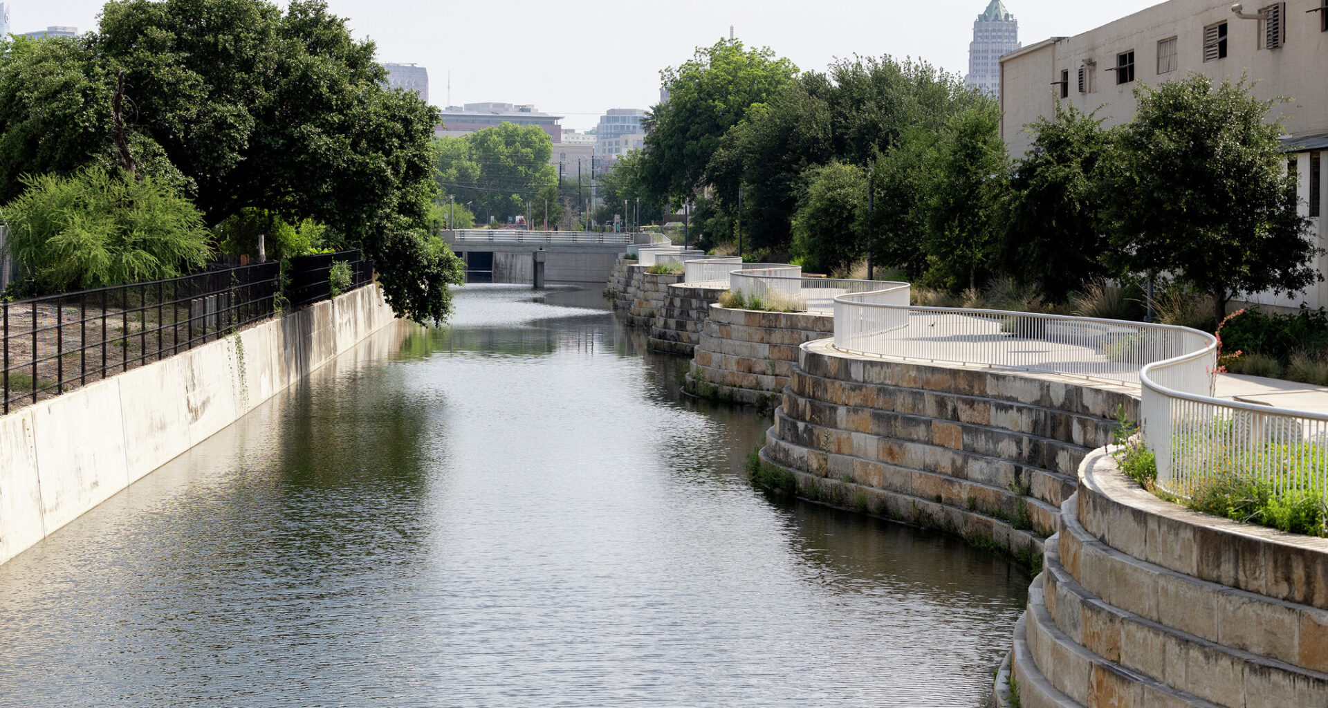 San Antonio police find man's body downtown in San Pedro Creek