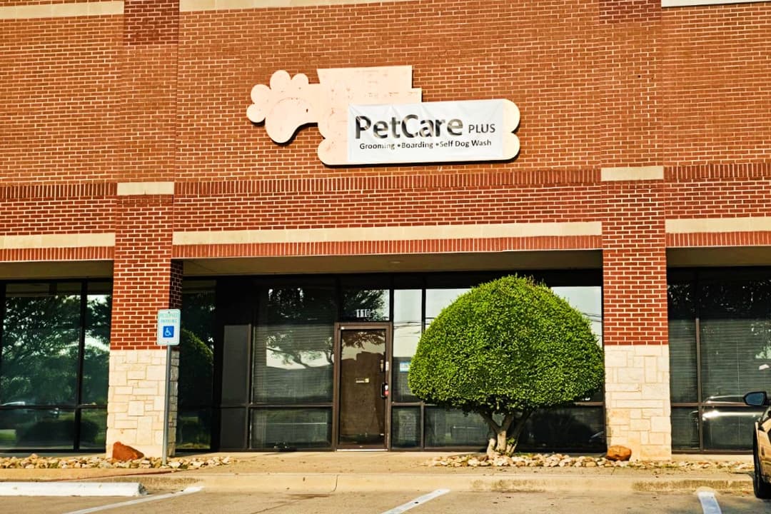 Pet Care Plus sign