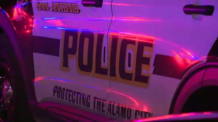 Man arrested in Loop 1604 crash that killed passenger, police say