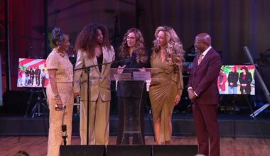 Beyonce, Tina Knowles, Kelly Rowland celebrate Knowles-Rowland House in Houston