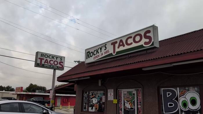 South Side waitress recovering after attack by 2 suspects who skipped out on bill, co-worker says