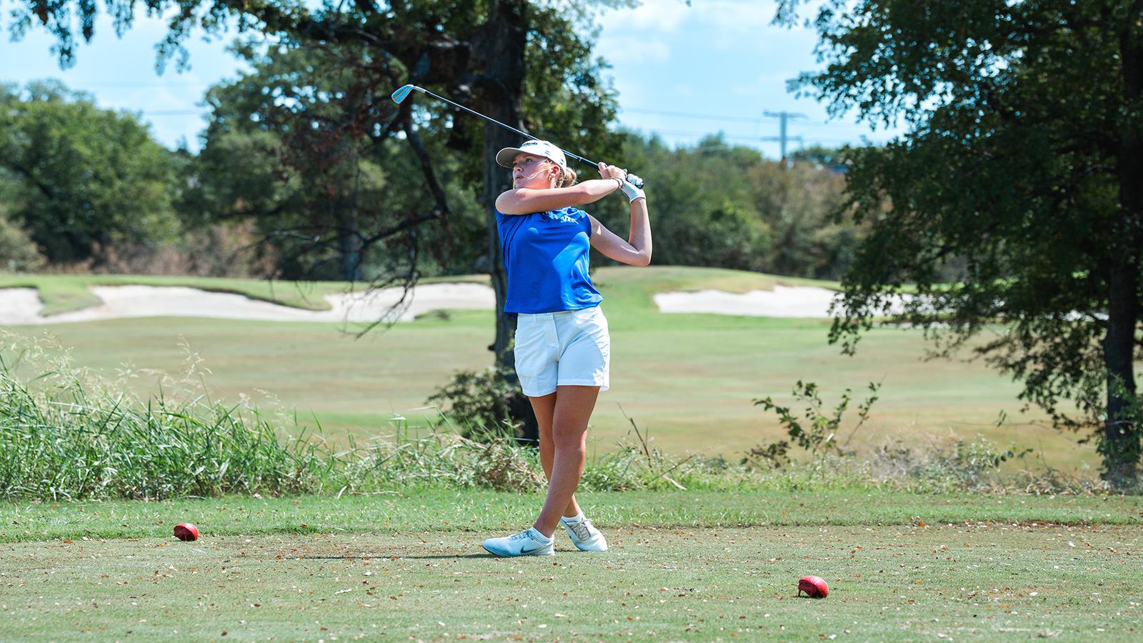 UTA Women's Golf improves in second round of Golf Iconic Classic