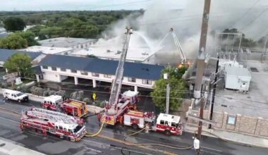 Fire at vacant North Side apartments injures 2 firefighters, closes Blanco Road for hours