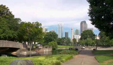 Why are Houston police the top searchers of the University of North Carolina's Flock network?