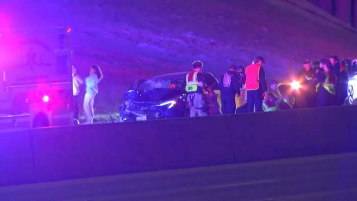 18-year-old killed after being struck by vehicle on U.S. 281, SAPD says