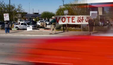 El Pasoans gather at ‘No Kings’ protest to get out the vote