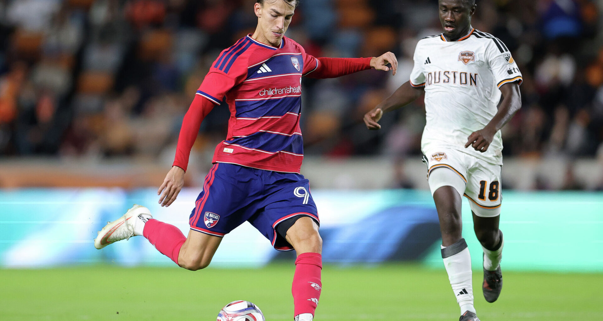 Musa scores stoppage-time penalty kick, secures draw for FC Dallas