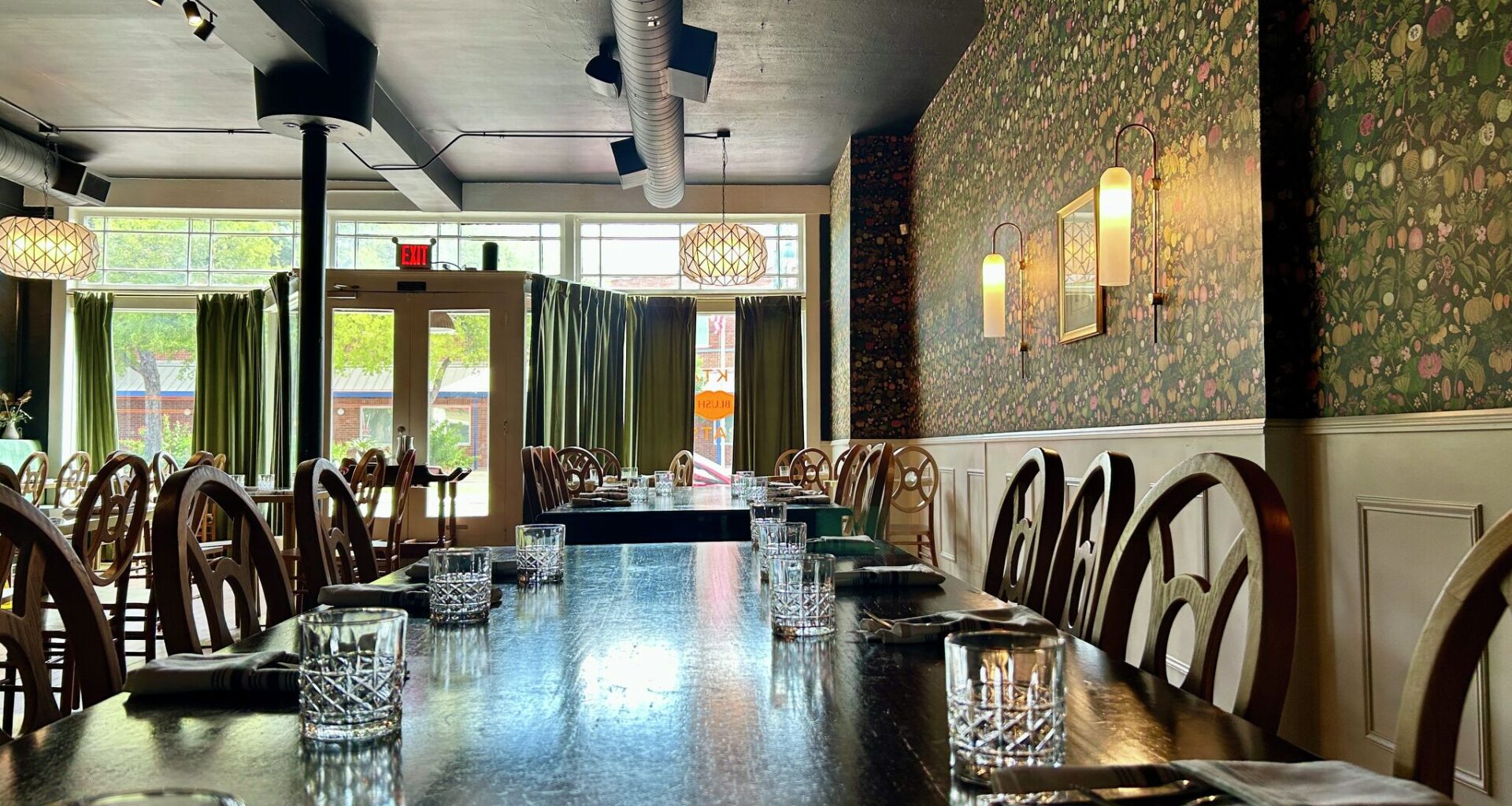 Interior of Blush on South Alamo Street.