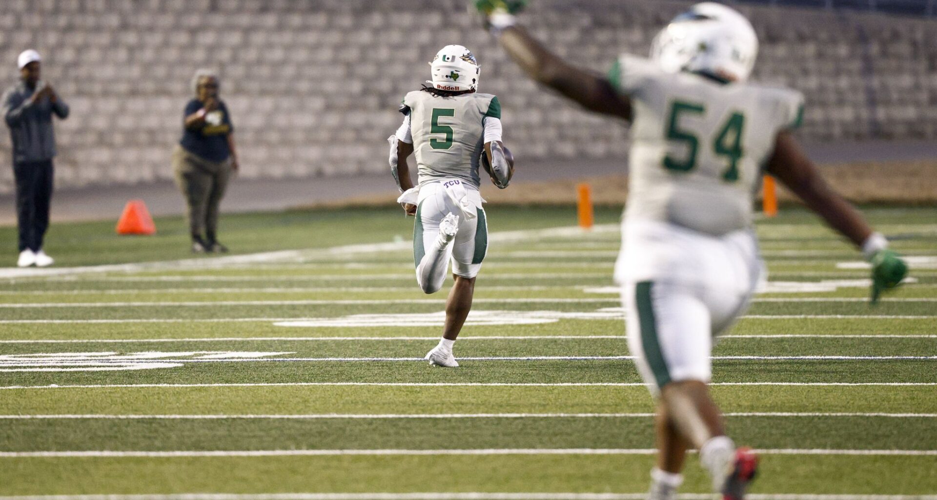 10 Dallas-area players to watch in Week 9 of the Texas HSFB season