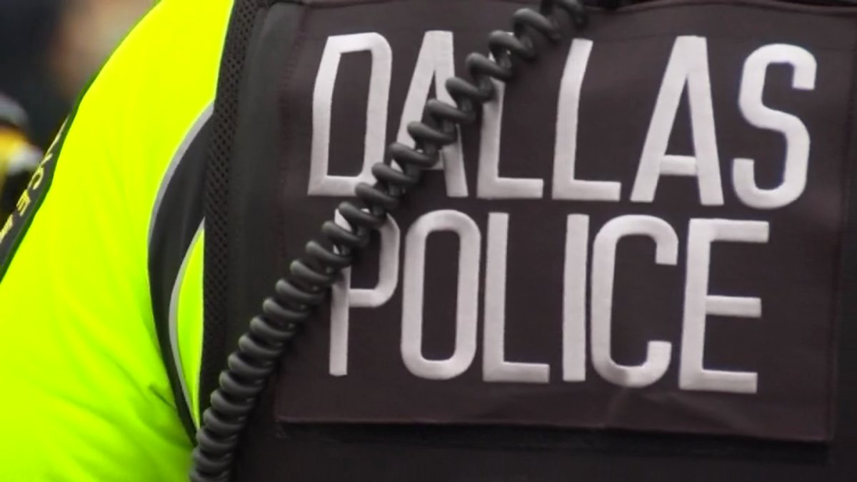 Man dead after police find him on Dallas street with gunshot wounds – NBC 5 Dallas-Fort Worth