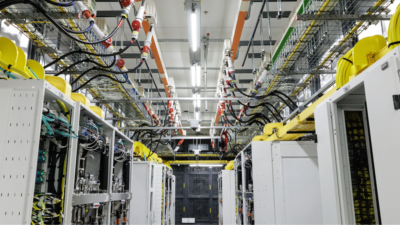 Compass Datacenters says AI boom is creating blue-collar jobs in Texas