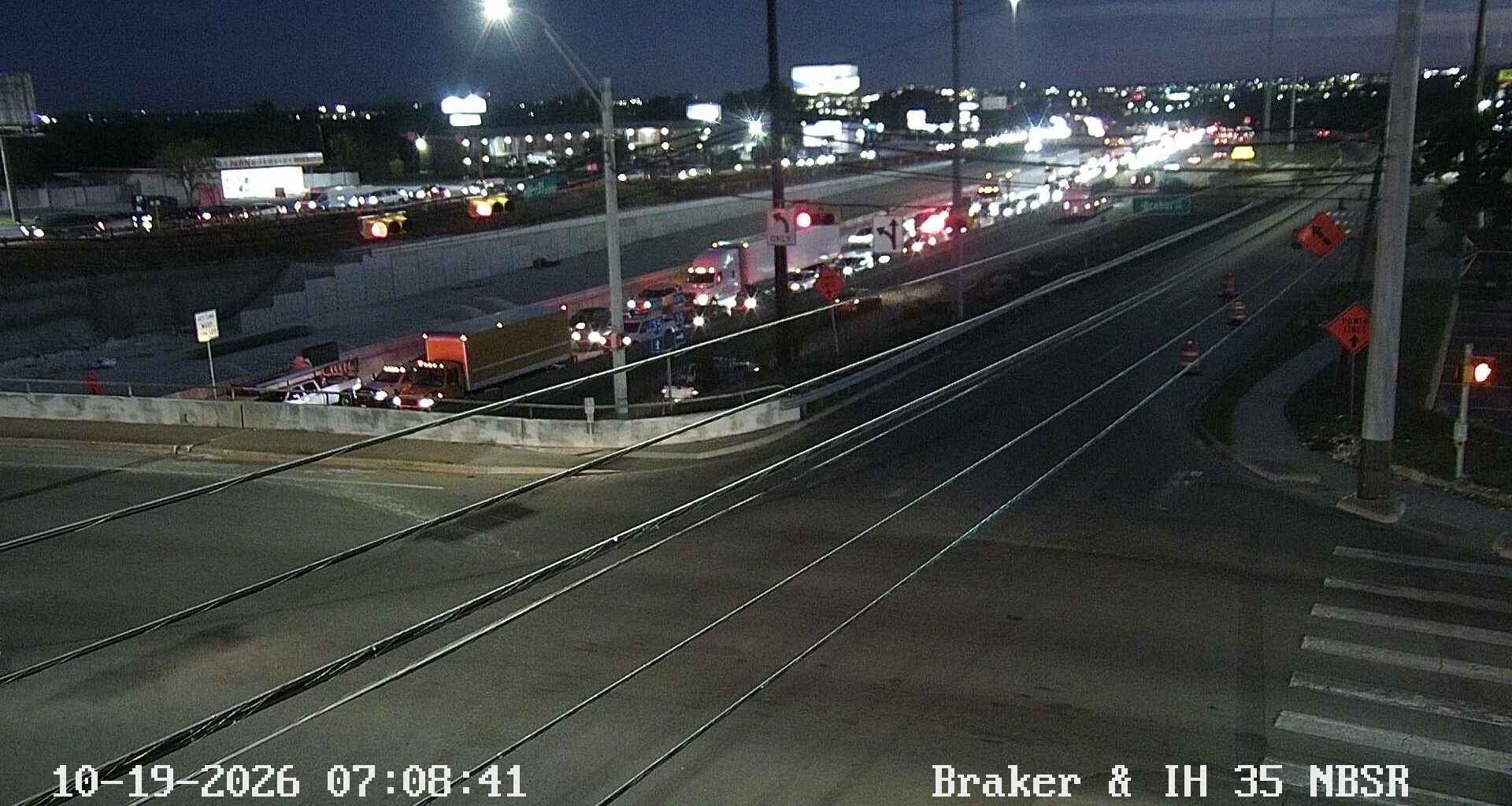 TxDOT: I-35 crash in Austin spurs hourlong delays