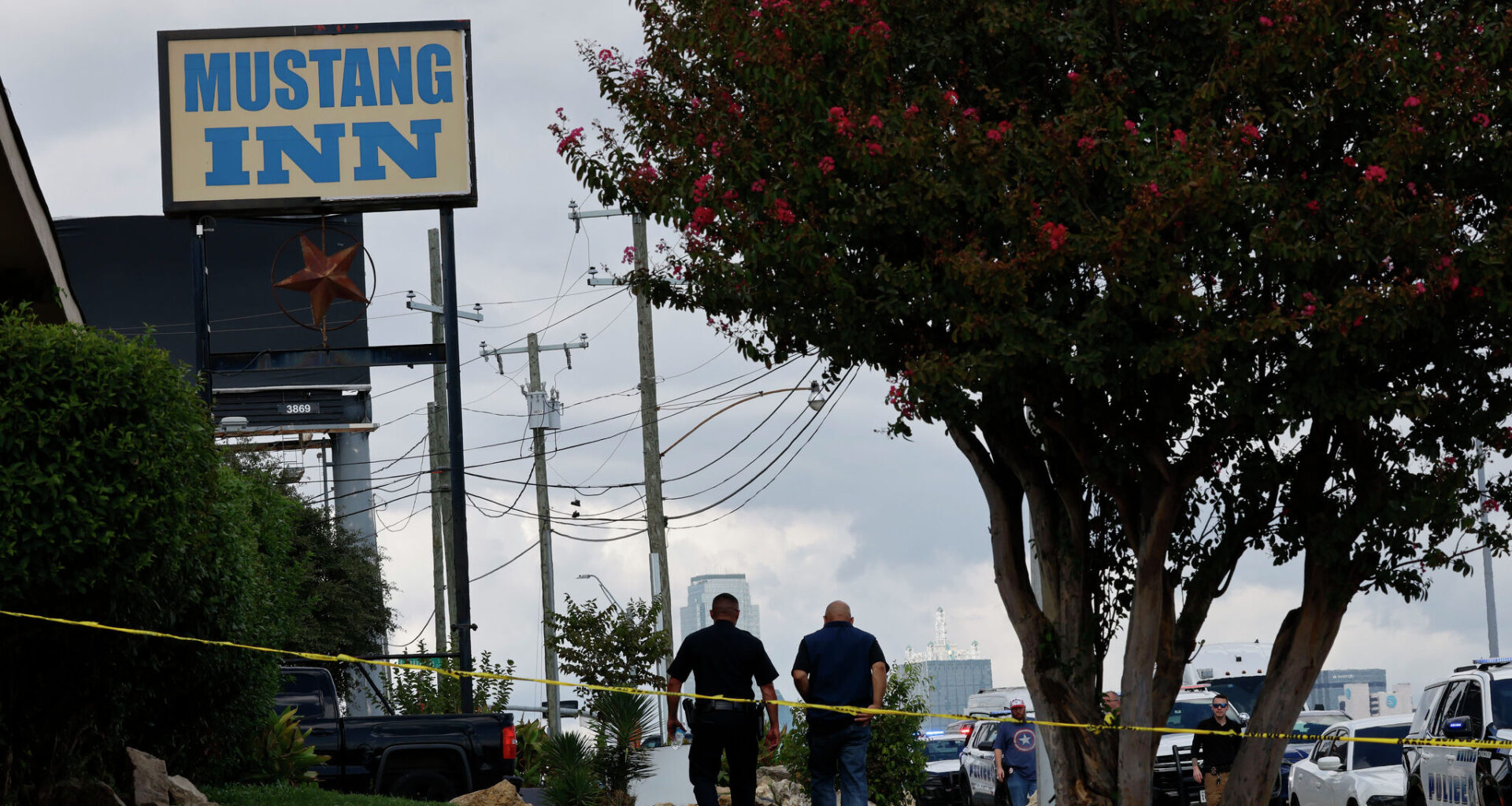 Dallas police release video of Oak Cliff officer shooting
