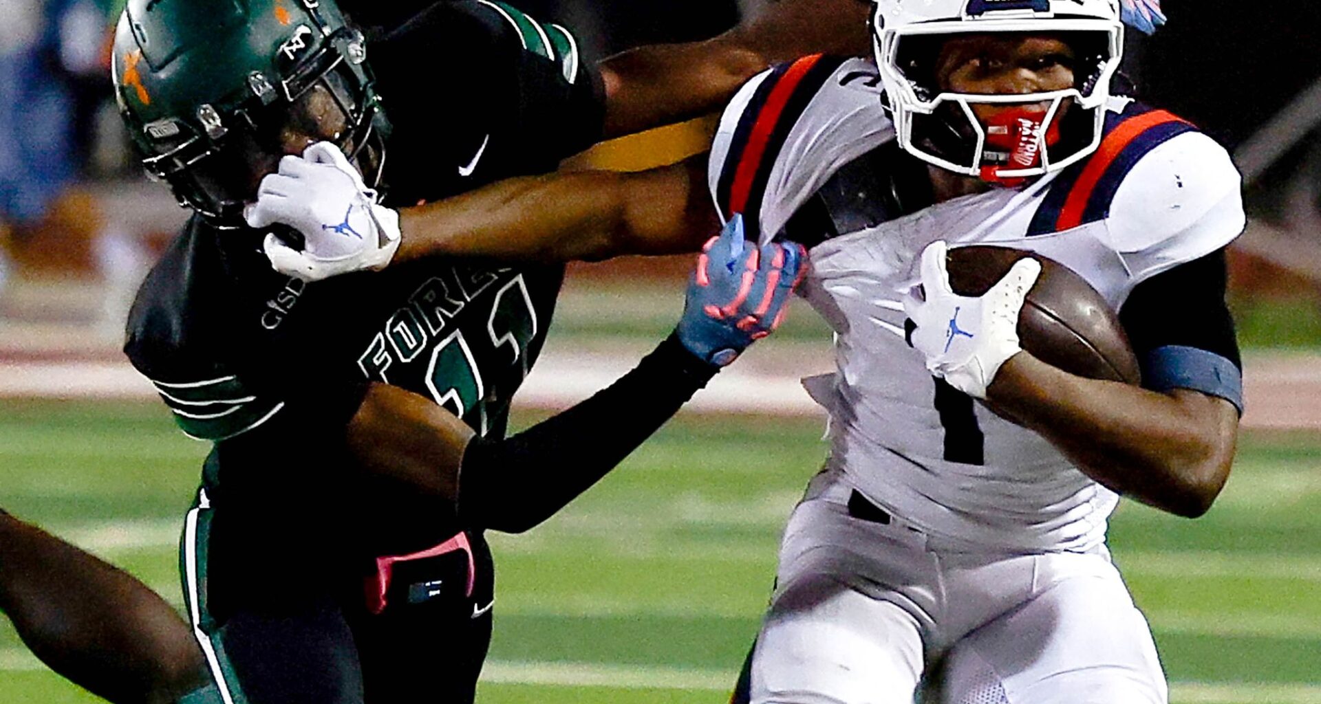 Haltom running back Kristopher Parks (7) rushes downfield for a touchdown during the first half of a District 8-6A game at Joy & Ralph Ellis Stadium, Thursday, Oct. 22, 2026 in Irving.