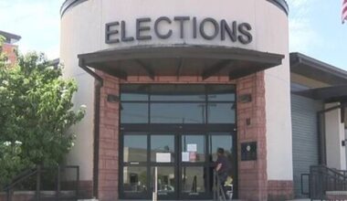 Bexar County voters claim voting machines switched or removed selections