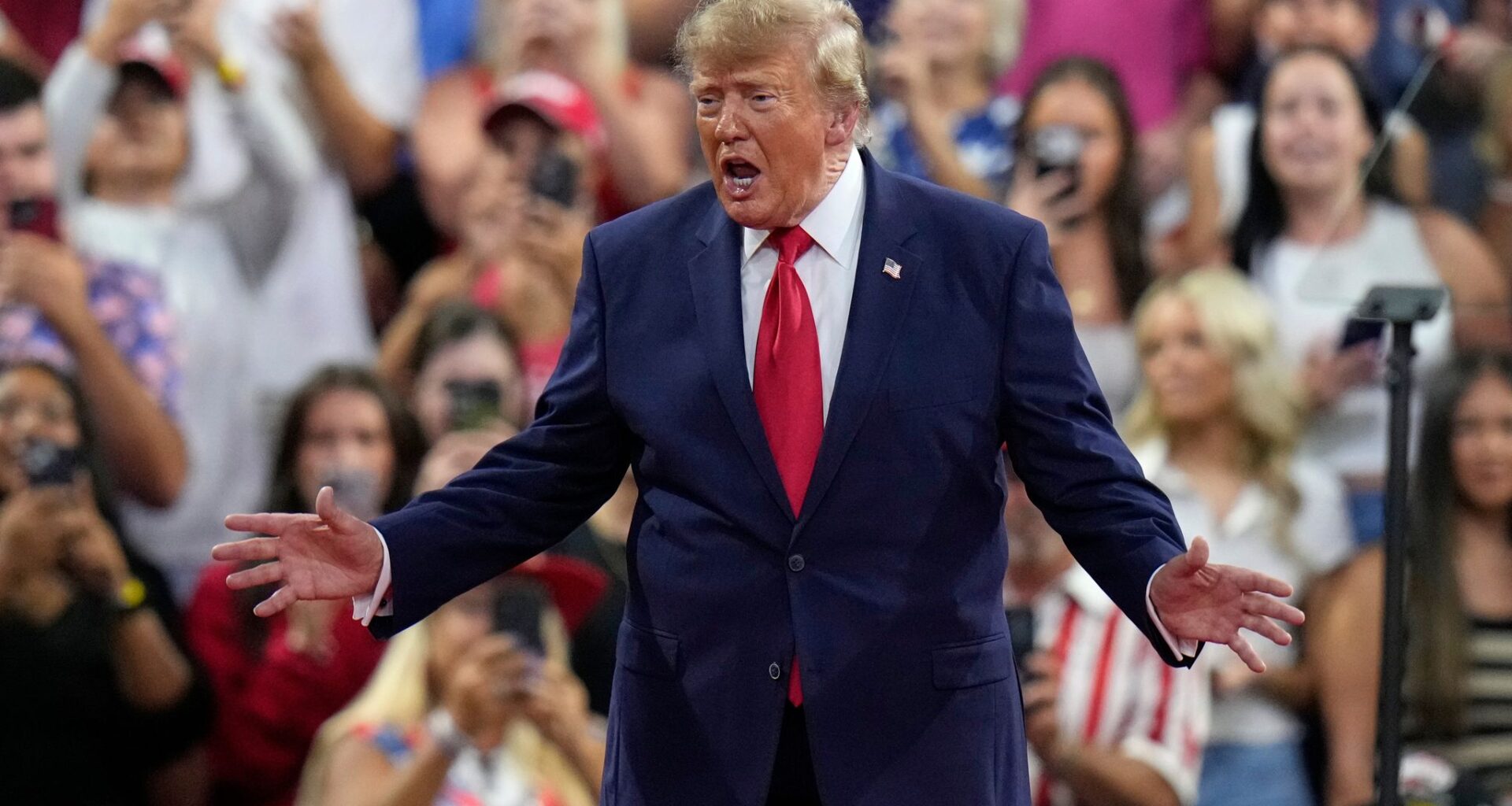 Trump at South Florida rally revives the idea of military intervention in Cuba after Iran