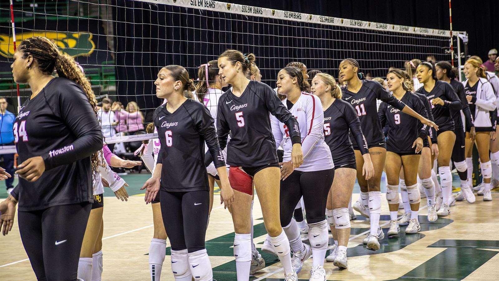 Volleyball Falls in Five Sets at #24 Baylor