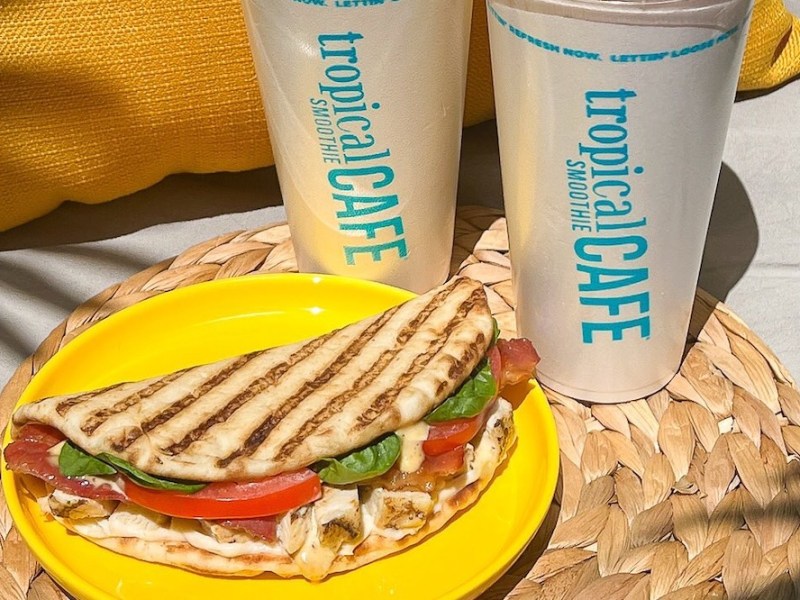 Tropical Smoothie Cafe offering free smoothies for a year to promote new San Antonio store
