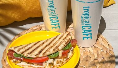 Tropical Smoothie Cafe offering free smoothies for a year to promote new San Antonio store