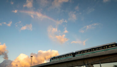 Some US transit systems weigh whether to run trains without a human at the controls