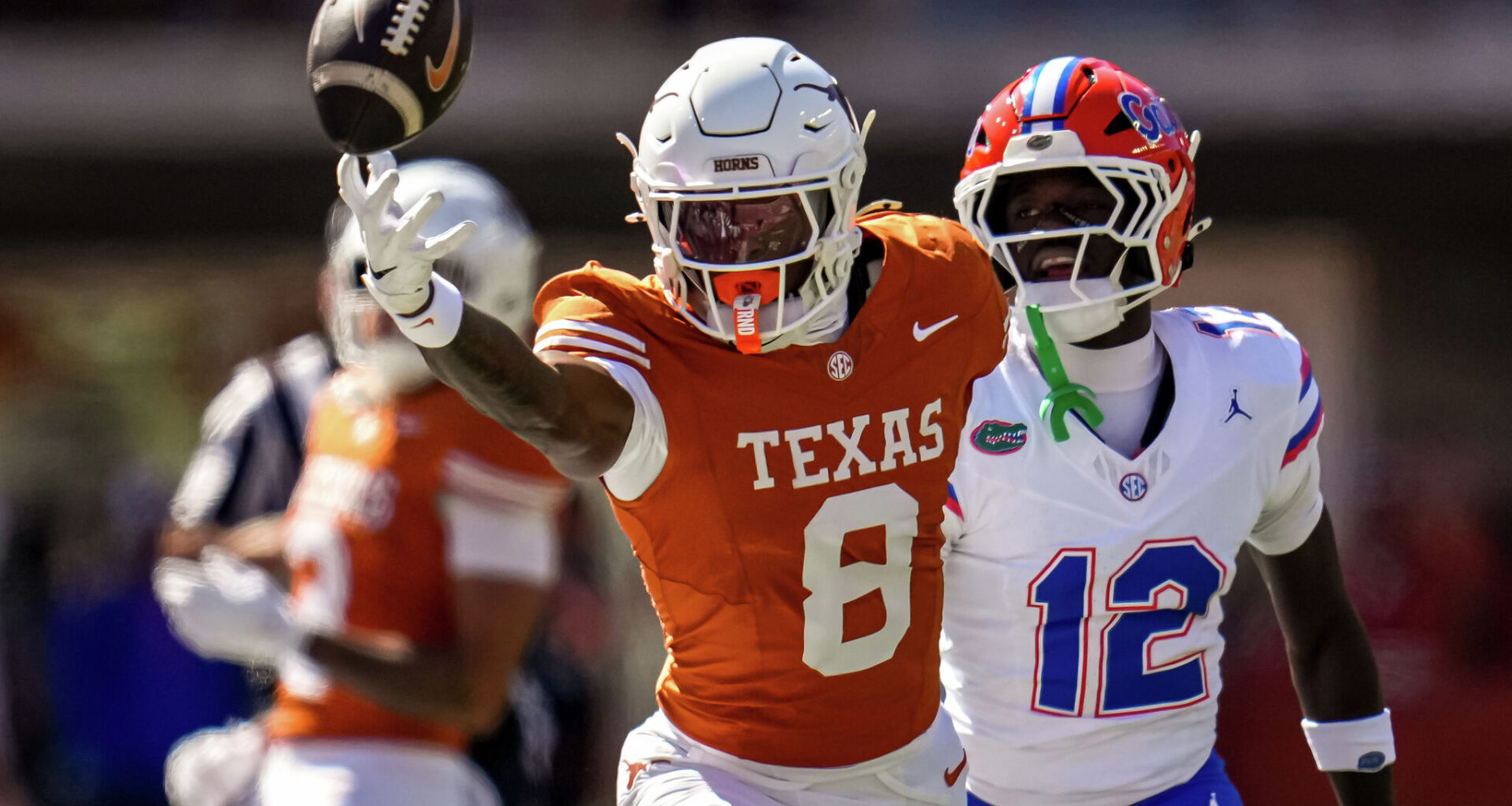 Cam Coleman injury: Update as Texas WR leaves Week 8 game